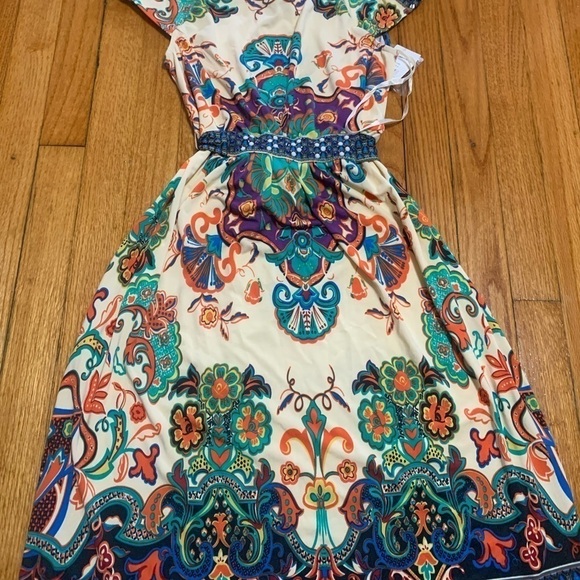 ECI FLARED EMBELLISHED BEADED PRINT DRESS w/ BELT - COLORFUL SIZE 4 - Picture 5 of 13